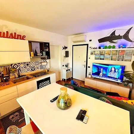 Appartement Meizon Business Tower, Imbarco Traghetti Sicilia E Sardegna, Terrazzo Esclusivo, Wi-fi Super Veloce, Parcheggio Riservato Genua